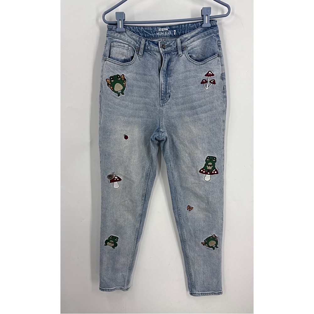 Hot topic Light Indigo Frog Mushroom Mom Jeans  Embroidered Details 7